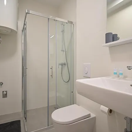 Beballo Znjan Apartman *